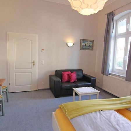 Kapitaenshaus-Lassen-Zimmer-Amistad Hotel Westerland Bagian luar foto